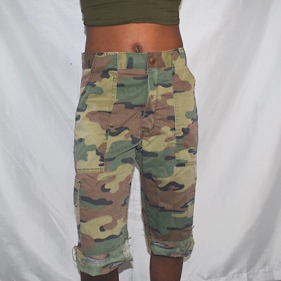 ARMY SHORT 🩳 - Picture 2 of 4